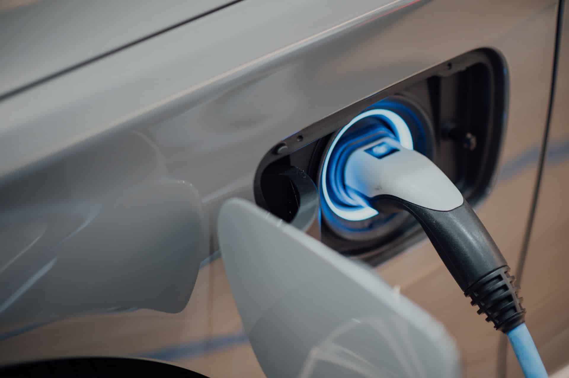 Ventajas de los sistemas inteligentes de recarga de vehículo eléctrico (Smart Charging)