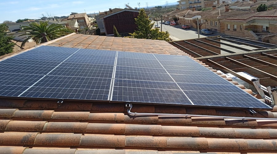 ¿Hay préstamos bancarios para comprar e instalar paneles solares en España?